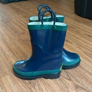 Kids rain boots